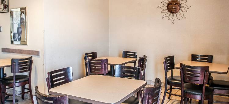 法明顿温德姆呗盟酒店(Baymont by Wyndham Farmington)图片