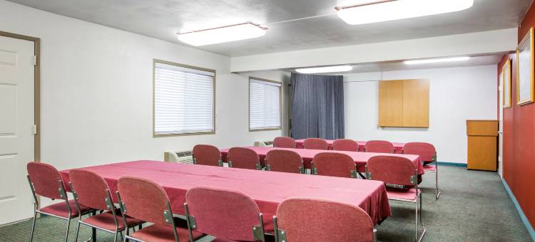 弗雷斯诺约瑟米特哈维6号汽车旅馆(Motel 6 Fresno, CA - Yosemite Hwy)图片