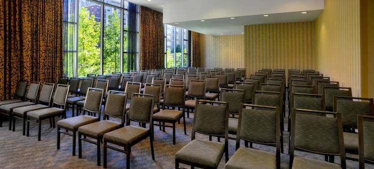 温哥华市中心希尔顿酒店(Hilton Vancouver Downtown)图片