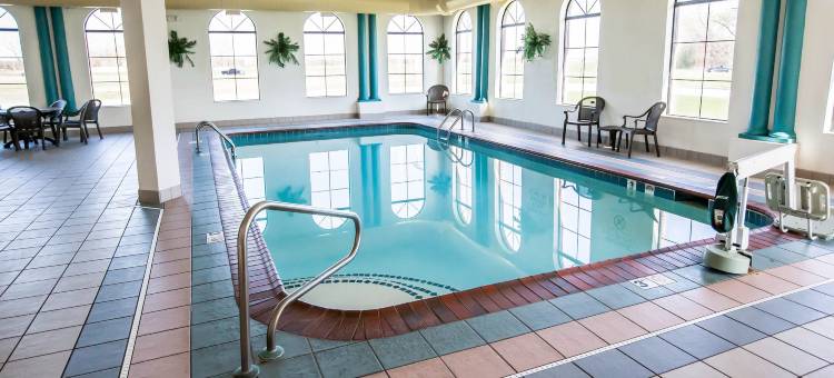 梅里尔维尔温德姆戴斯套房酒店(Days Inn & Suites by Wyndham Merrillville)图片