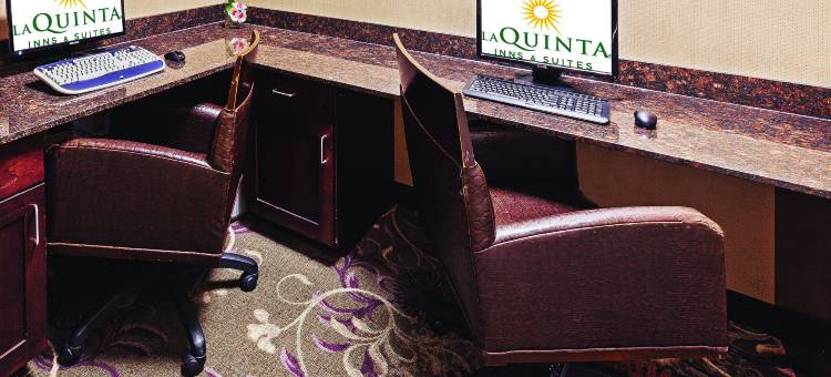 拉昆塔温德姆酒店套房，由温德姆富特沃思 - 布尔森运营(La Quinta Inn and Suites by Wyndham Ft. Worth - Burleson)图片