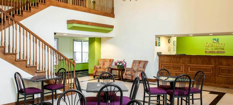 安德森I-69凯艺套房酒店(Quality Inn & Suites Anderson I-69)图片