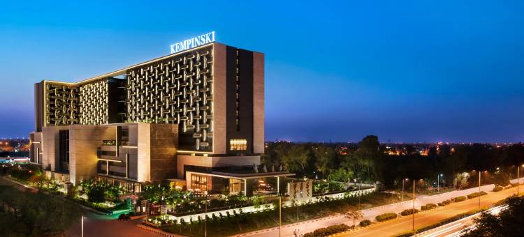 新德里利拉格调会议酒店(The Leela Ambience Convention Hotel Delhi)图片