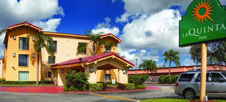 迈阿密机场北拉昆塔温德姆酒店(La Quinta Inn by Wyndham Miami Airport North)图片