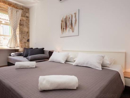 Lux Cindro Studio In Split Center Hotel Reviews And Room Rates