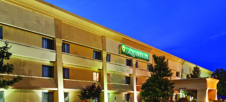 小石城北部麦凯恩购物中心拉昆塔温德姆套房酒店(La Quinta Inn & Suites by Wyndham N Little Rock-McCain Mall)图片