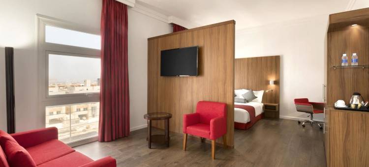 阿尔科巴尔奥拉雅温德姆华美达安可酒店(Ramada Encore by Wyndham Al Khobar Olaya)图片