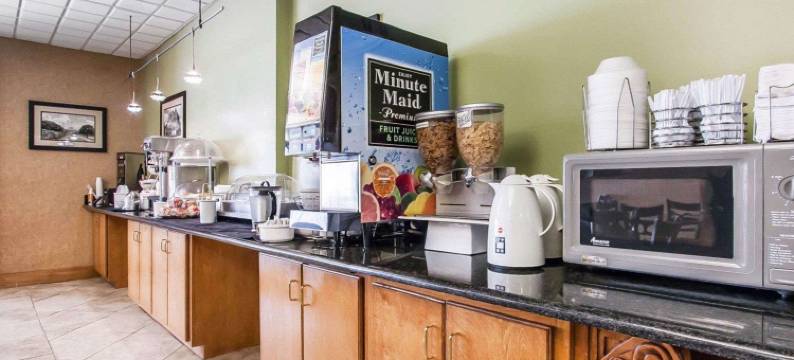 哈蒂斯堡北部舒眠套房酒店(Sleep Inn & Suites Hattiesburg North)图片