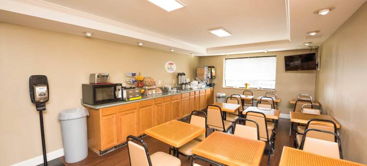 菲德里克温德姆速8酒店(Super 8 by Wyndham Frederick)图片