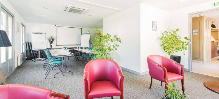 贝勒丽芙苏尔阿雷威驰康铂酒店(Campanile Vichy - Bellerive Sur Allier)图片