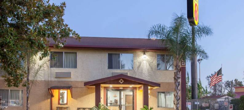 塞尔玛佛雷斯诺区温德姆速 8 酒店(Super 8 by Wyndham Selma/Fresno Area)图片