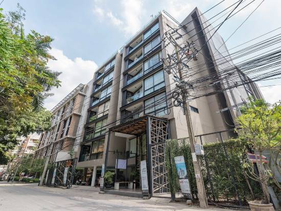 巢穴法夫住宿酒店