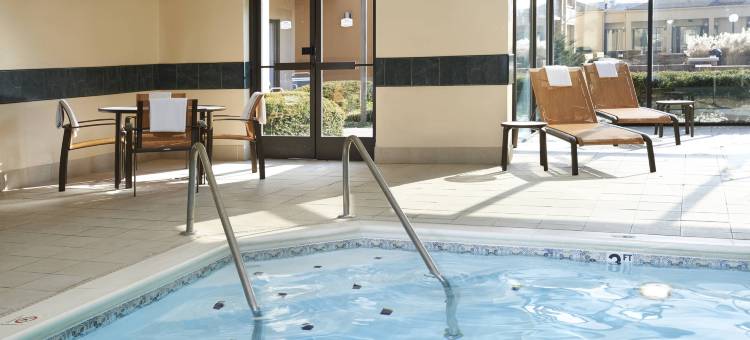 印第安纳波利斯卡斯尔顿万怡酒店(Courtyard Indianapolis Castleton)图片