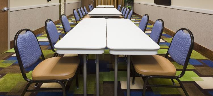 智选假日套房酒店曼凯托东(Holiday Inn Express & Suites Mankato East)图片