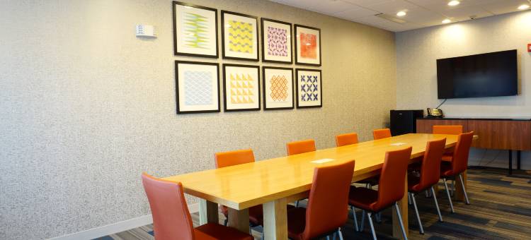 奥马哈智选假日套房酒店-米拉德区(Holiday Inn Express & Suites Omaha - Millard Area)图片