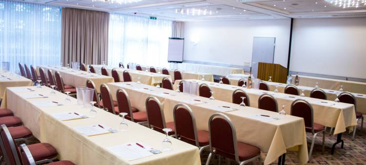 博特罗普温德姆华美达酒店(Ramada by Wyndham Bottrop)图片