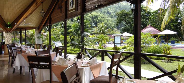 普拉兰岛成功度假村(Berjaya Praslin Resort)图片