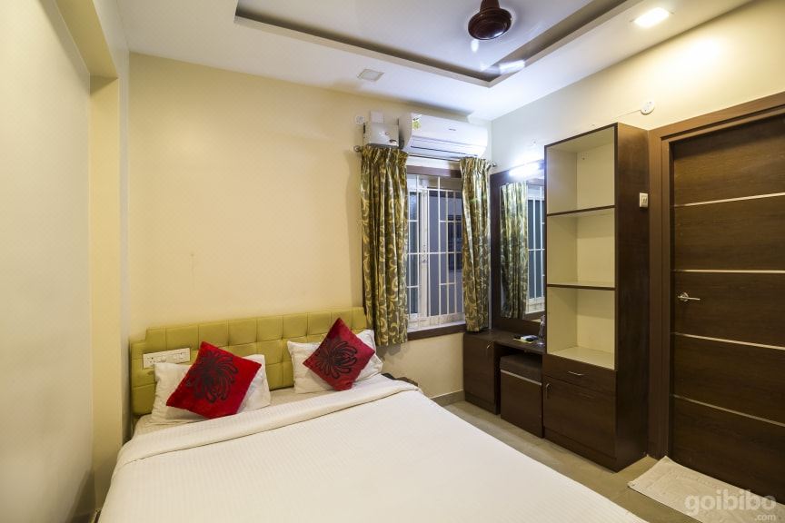 Hiy Rooms In Gandhipuram Hotel Reviews And Room Rates - 