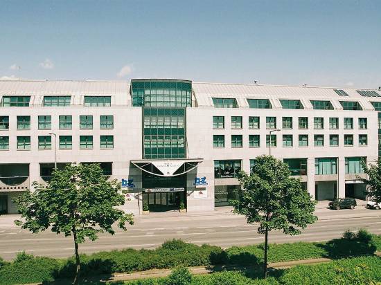 多瑙城中心阿克泰爾酒店