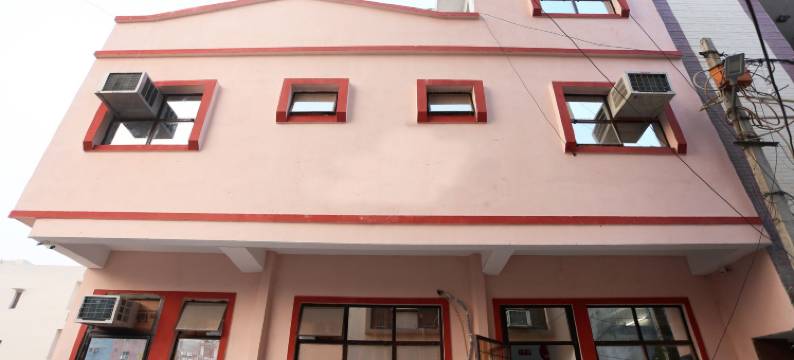 OYO 8253 Golden Heights图片