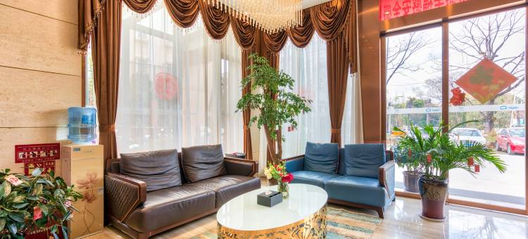 如家睿柏·云酒店(昆明世博园白龙寺地铁站店)图片