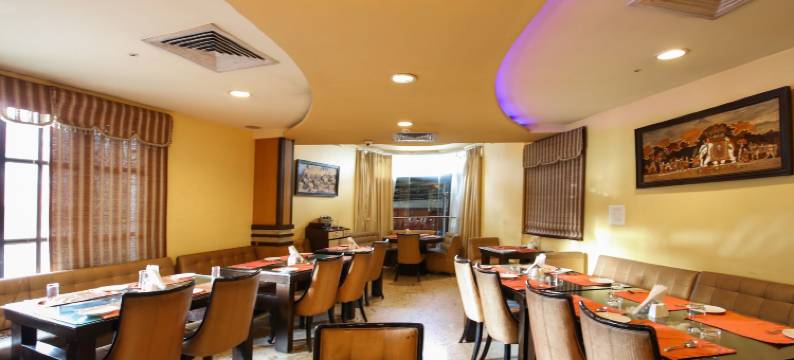 首都 O 18260 酒店水晶公园旅馆(Capital O 18260 Hotel Crystal Park Inn)图片