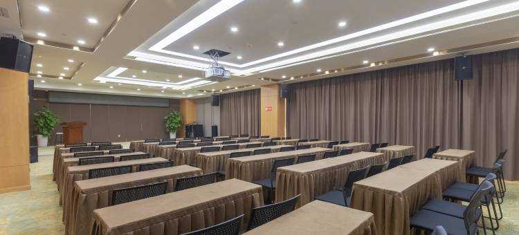 麗枫酒店(石家庄鹿泉抱犊寨北国商城店)图片