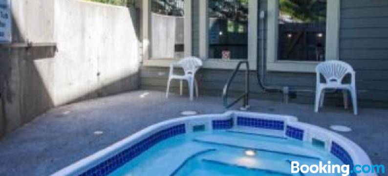 Silver Rock by StayIn图片