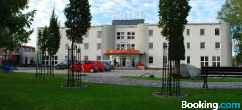 弗罗茨瓦夫机场卡斯穆纳提酒店(Hotel Kosmonauty Wrocław-Airport)图片