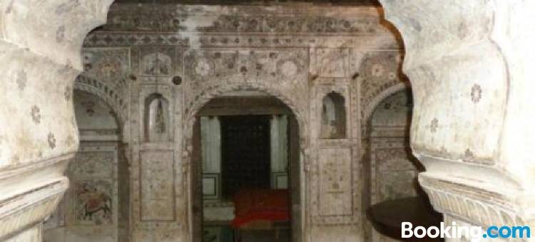 娜拉燕妮瓦斯城堡(Narayan Niwas Castle)图片