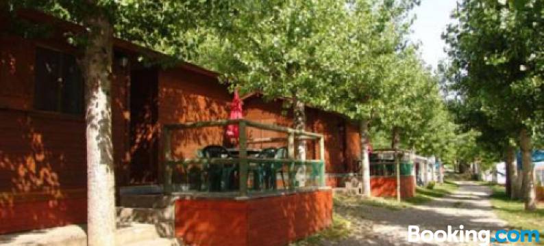 里贝拉德尔阿拉露营地(Camping Ribera del Ara)图片