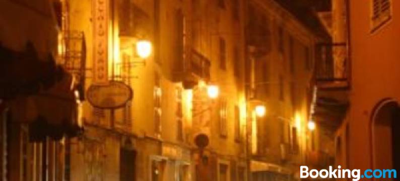 蒙多福赖登公寓(Mondovì Ridente)图片