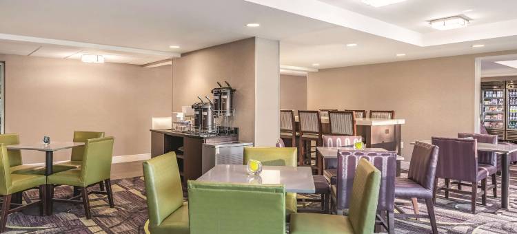 哥伦比亚米德堡拉昆塔温德姆套房酒店(La Quinta Inn & Suites by Wyndham Columbia / Fort Meade)图片