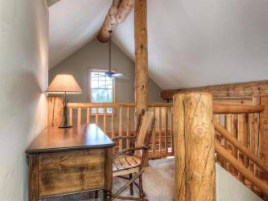 Powder Ridge Cabin 7 Rose Bud Hotel Reviews And Room Rates