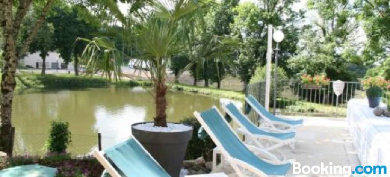 奥贝吉池塘酒店(Logis Hôtel Auberge de l'Etang)图片