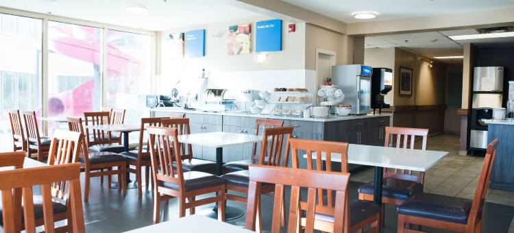 兰利舒适酒店(Comfort Inn & Suites)图片