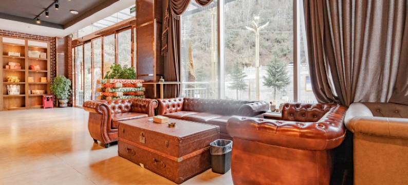 康定飞聚酒店(康定新城广场店)图片