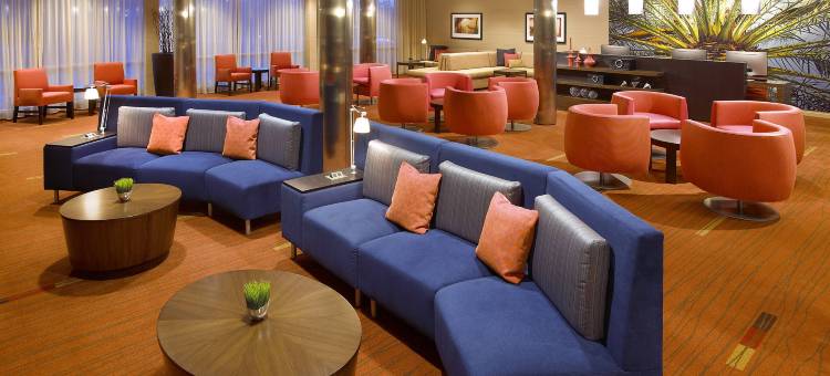 长滩机场万怡酒店(Courtyard Long Beach Airport)图片