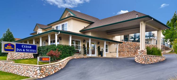 雪松贝斯特韦斯特酒店(Best Western Cedar Inn  Suites)图片
