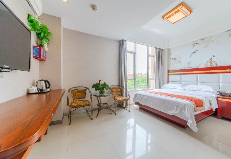 Bihaiyuntian Holiday Inn Hotel Overview