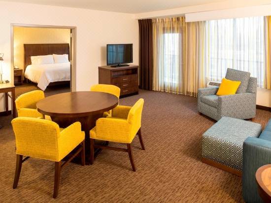 Hilton Garden Inn Sioux Falls Downtown Hotel Reviews And Room