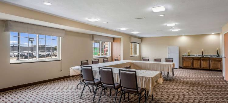 锡达拉皮兹北 - 马里昂主流套房(MainStay Suites Cedar Rapids North - Marion)图片