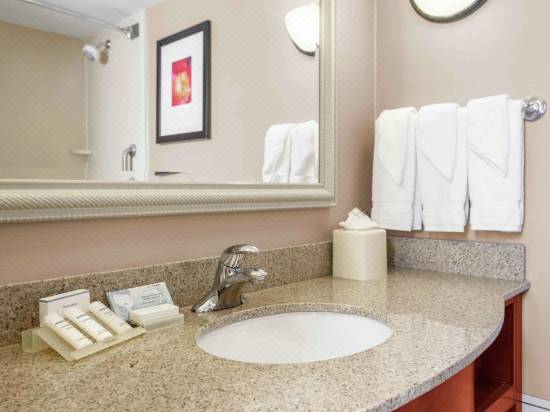 Hilton Garden Inn Independence Hotel Reviews And Room Rates
