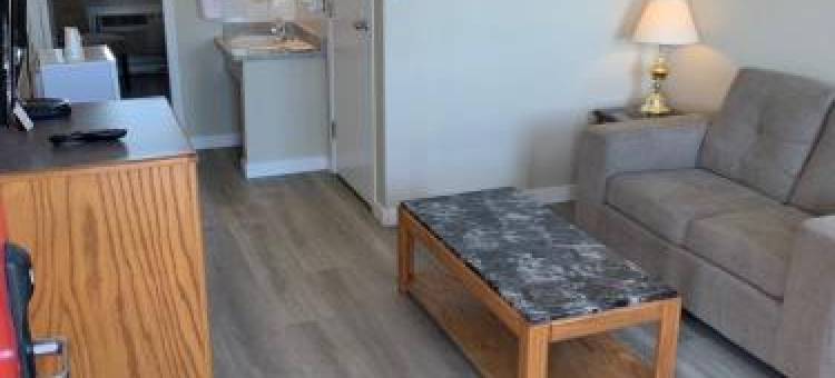 红鹿酒店及套房(Red Deer Inn & Suites)图片