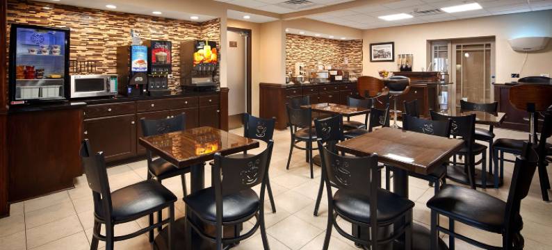 克劳福兹维尔贝斯特韦斯特优质酒店(Best Western Plus Crawfordsville Hotel)图片