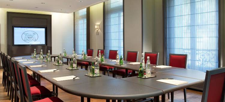 巴黎8区芳堤娜城堡酒店(近乔治五世大道及香榭丽舍大街)(Hôtel Château Frontenac)图片