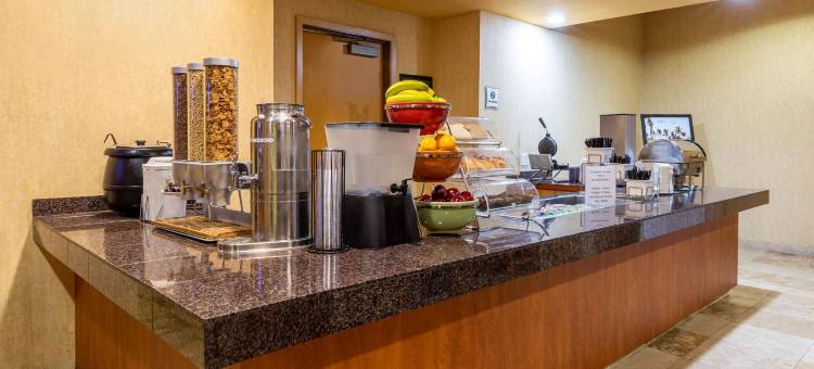 温哥华拉昆塔温德姆套房酒店(La Quinta Inn & Suites by Wyndham Vancouver)图片