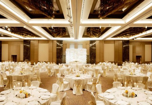 Fairmont Baku - Flame Towers Hotel Overview