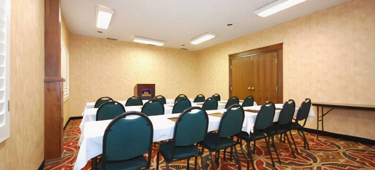 泰劳南园贝斯特韦斯特优质套房酒店(Best Western Plus Southpark Inn  Suites)图片