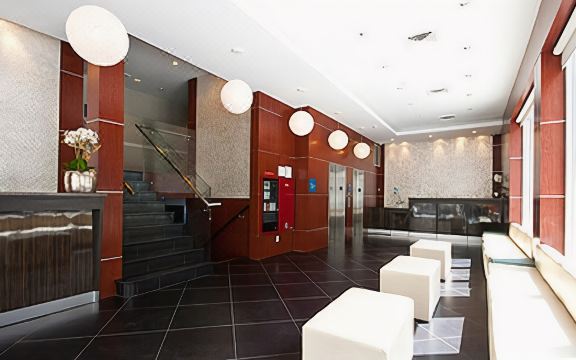 Wyndham Garden Long Island CityHotel Overview